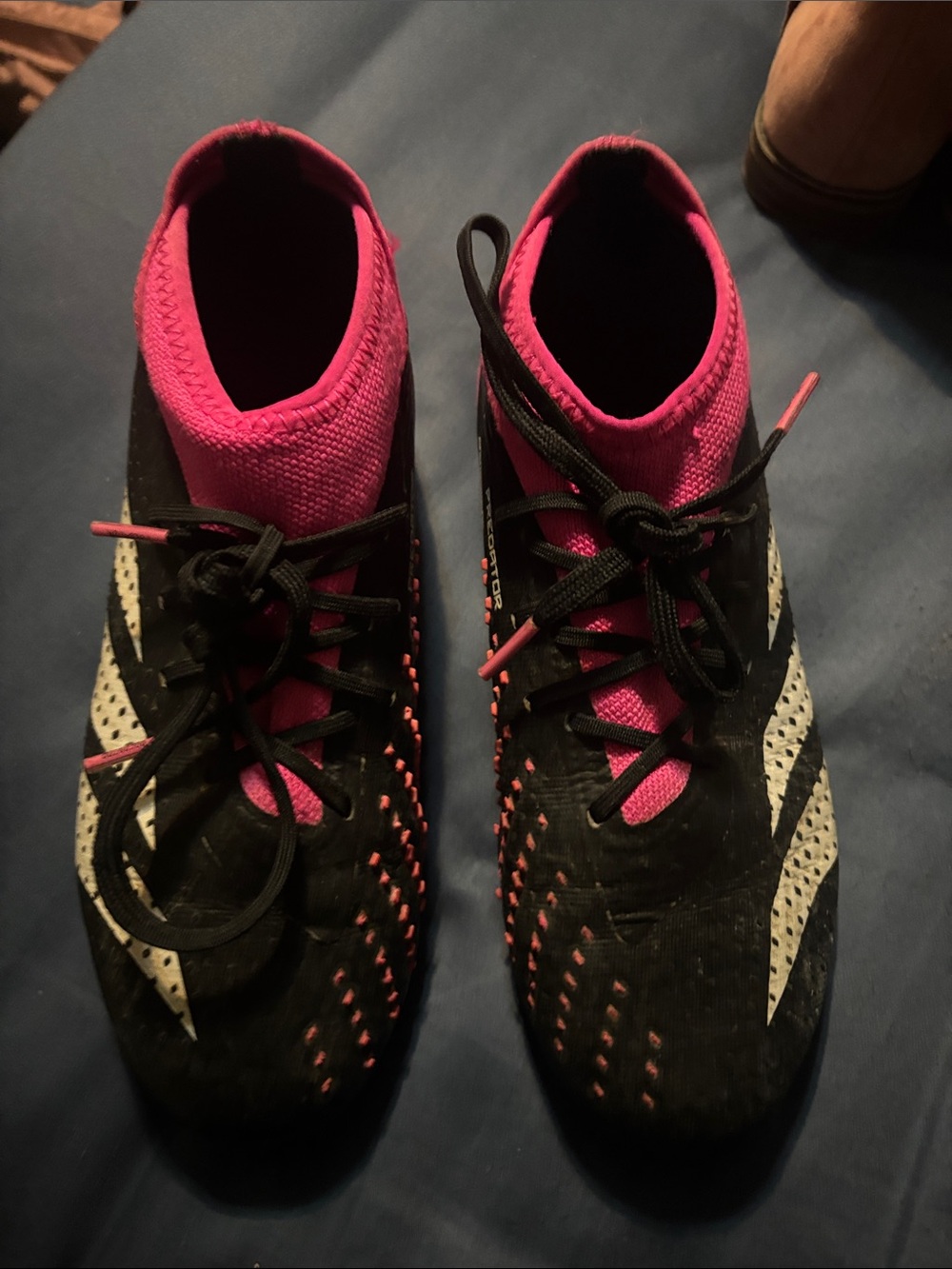 🌈4/$25🌈 adidas Kids Black and Pink Soccer Cleats